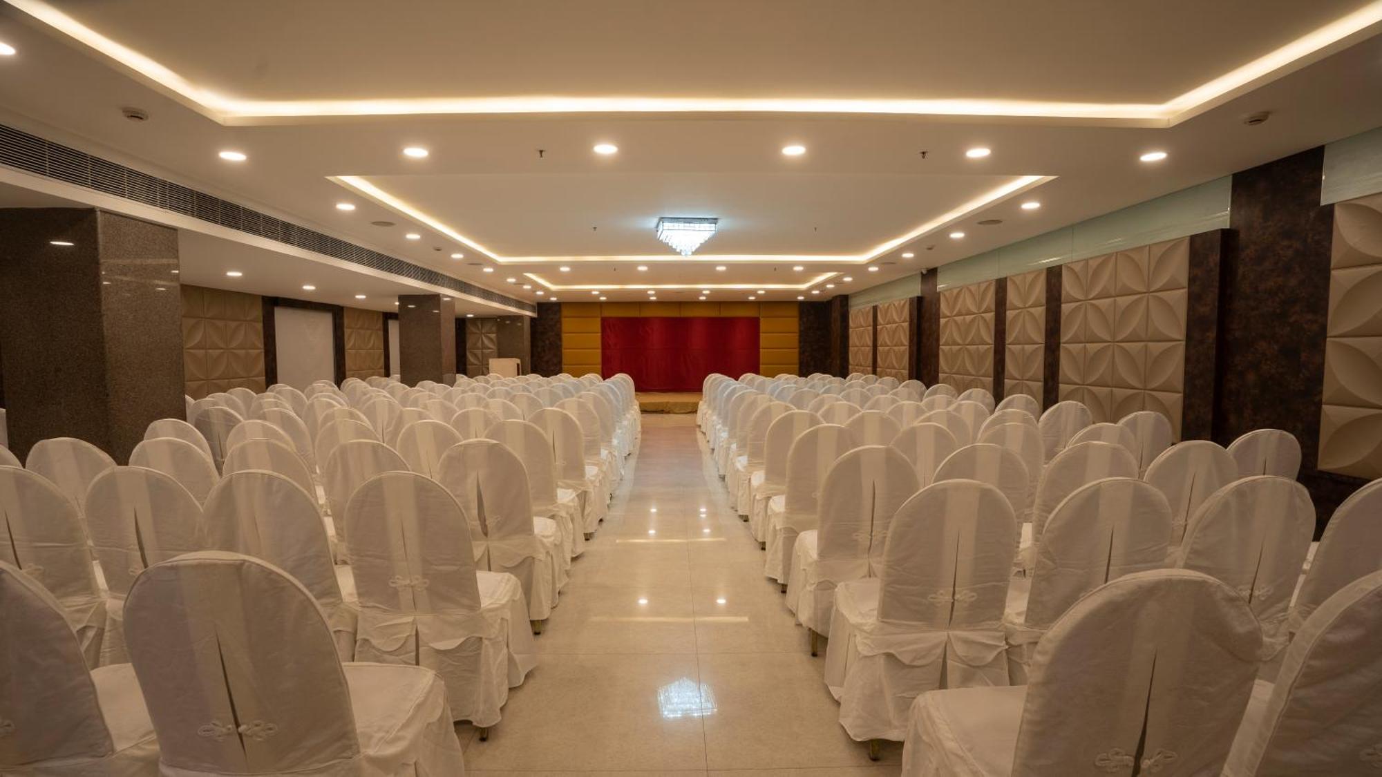 Grand Continent Secunderabad A Sarovar Portico Affiliate Hotel Bagian luar foto