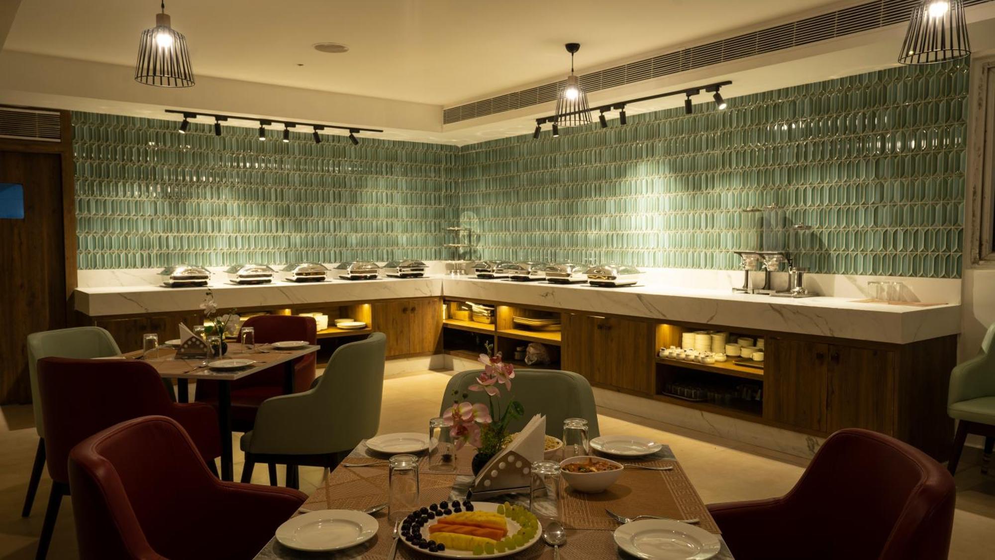 Grand Continent Secunderabad A Sarovar Portico Affiliate Hotel Bagian luar foto